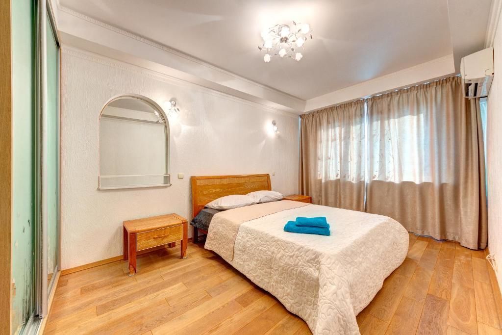 Апартаменты Apartment Lesi Ukrainky Blvd, 2 Киев