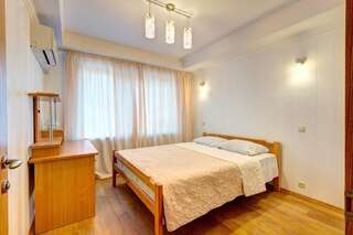 Апартаменты Apartment Lesi Ukrainky Blvd, 2 Киев Апартаменты-29