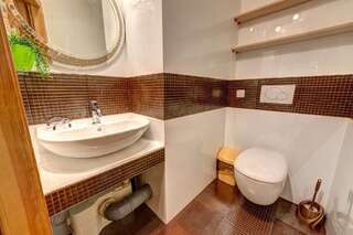 Апартаменты Apartment Lesi Ukrainky Blvd, 2 Киев Апартаменты-32