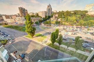 Апартаменты Apartment Lesi Ukrainky Blvd, 2 Киев Апартаменты-36