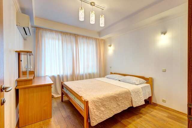 Апартаменты Apartment Lesi Ukrainky Blvd, 2 Киев-13
